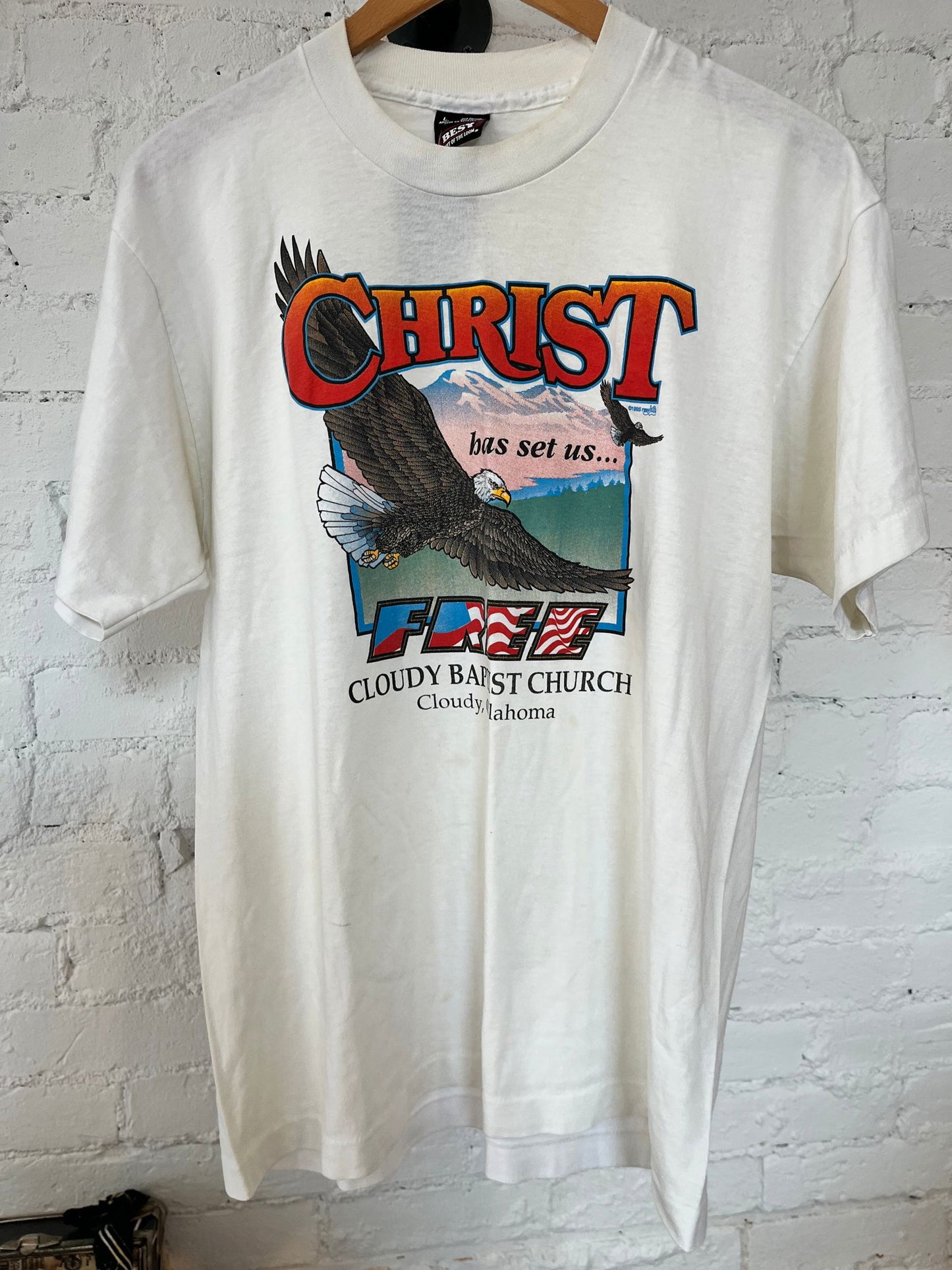 1995 Christ Has Set Us Free Tee Size- L - LFDW