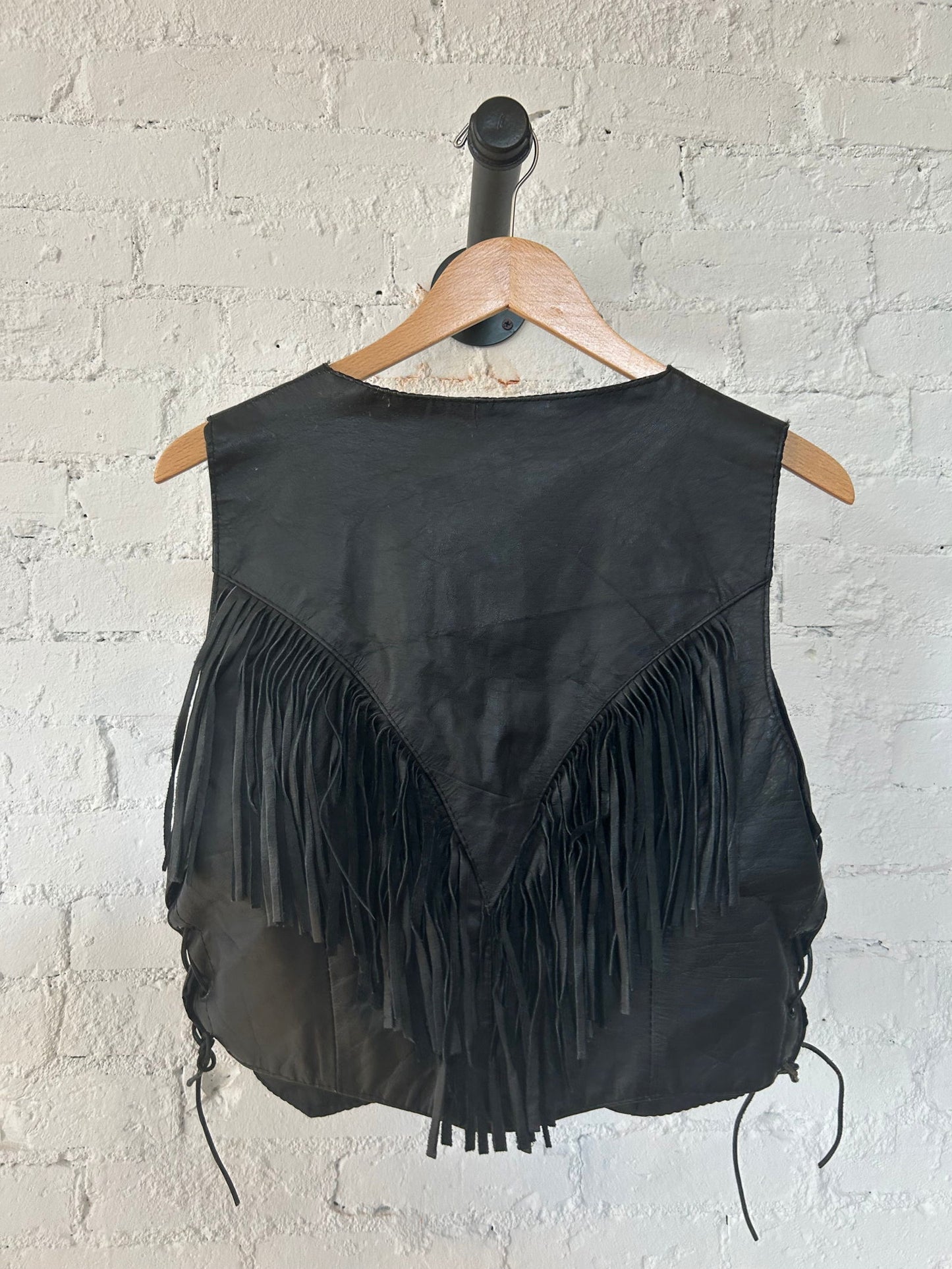 Diamond Leather Fringe Vest Size - M - LFDW