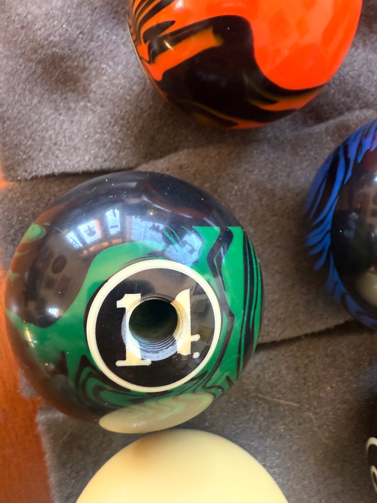 Pool Ball Shift Knob LFDW