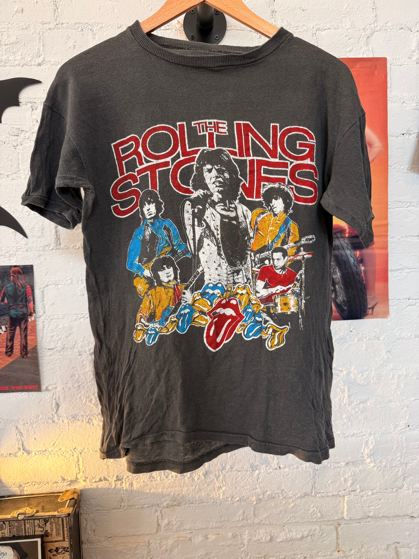 81 Rolling Stones Tee Size- M LFDW