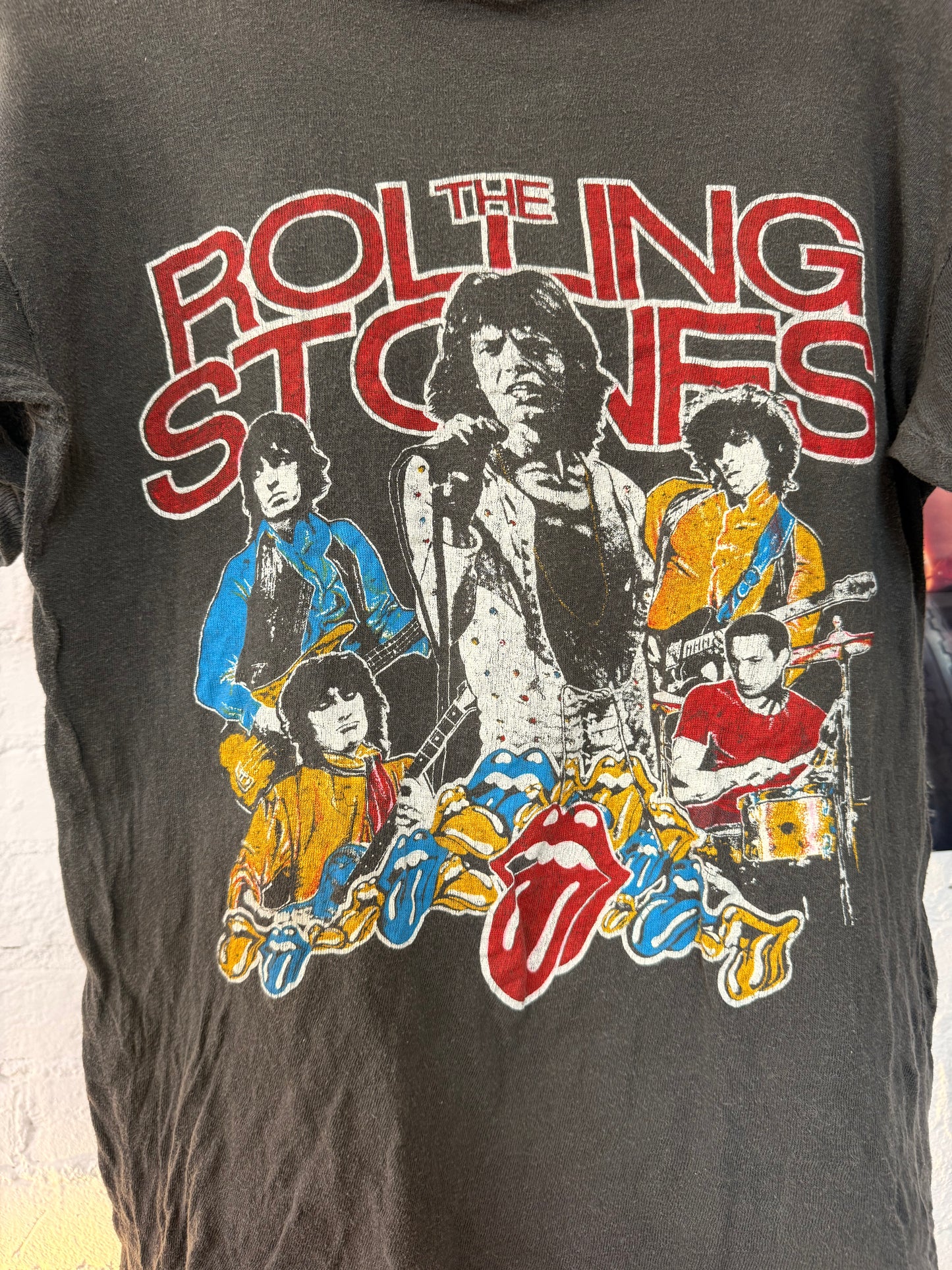 81 Rolling Stones Tee Size- M LFDW
