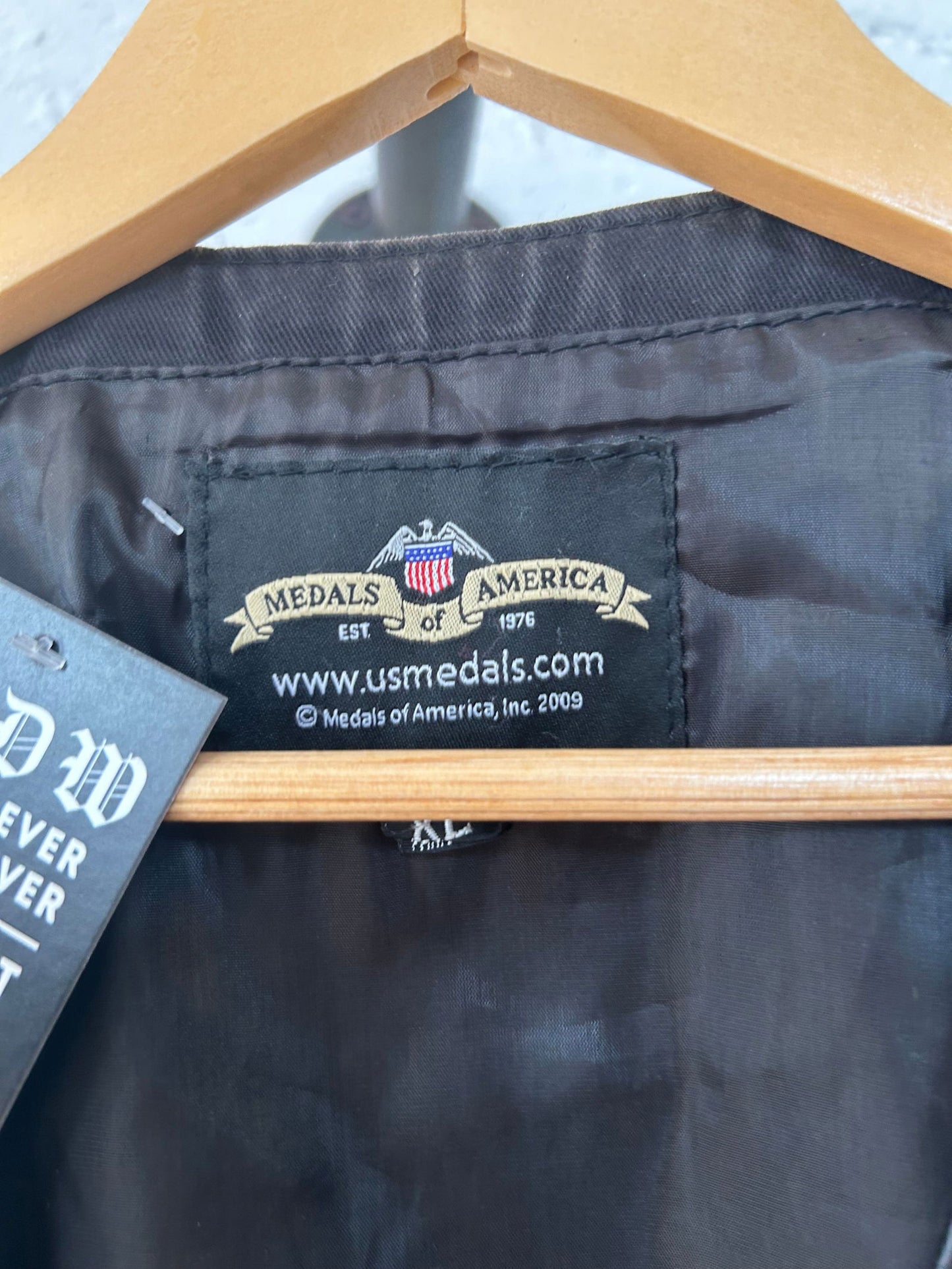 Medals of America Leather Vest Size - XL - LFDW