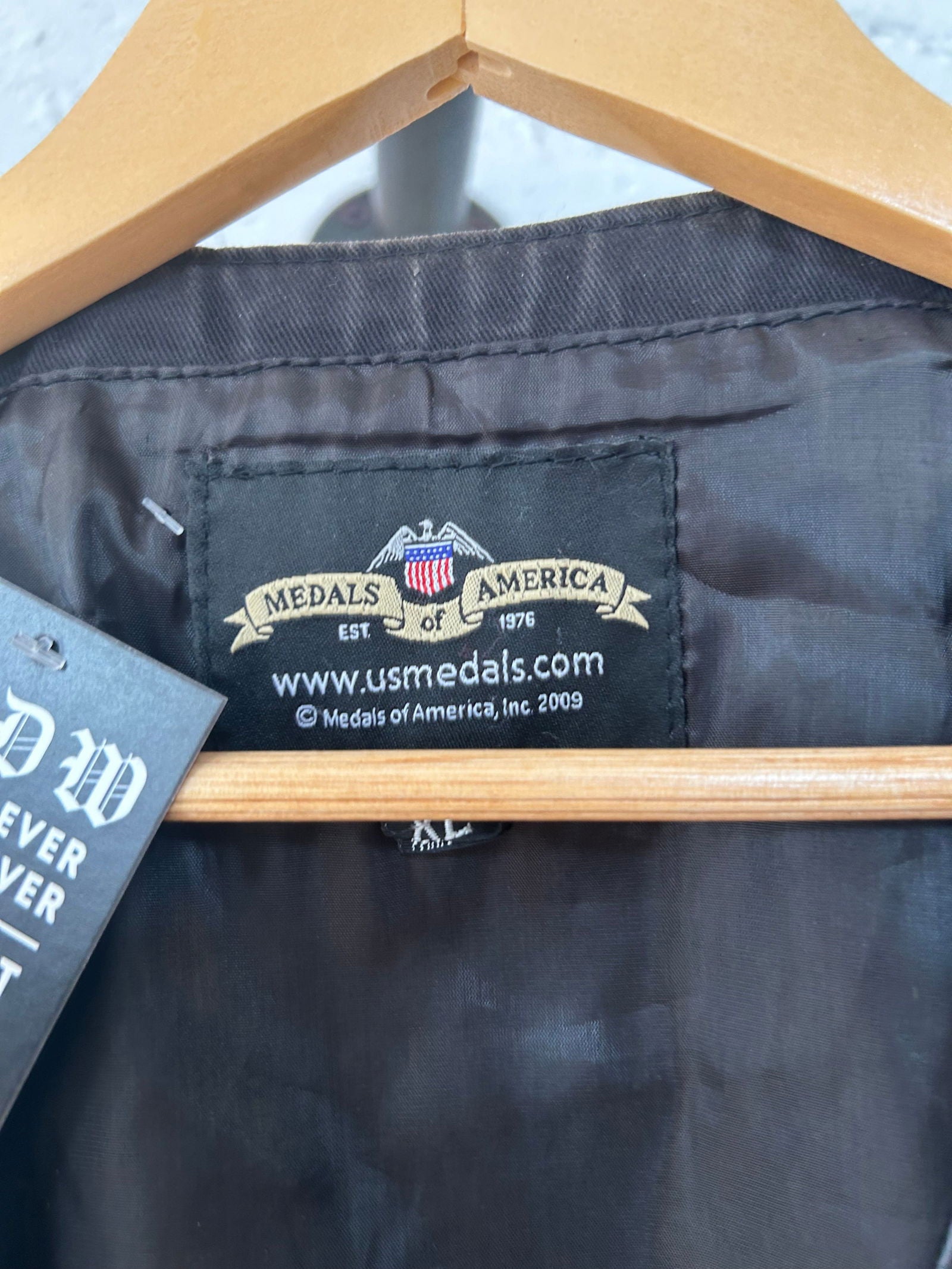 Medals of America Leather Vest Size - XL - LFDW