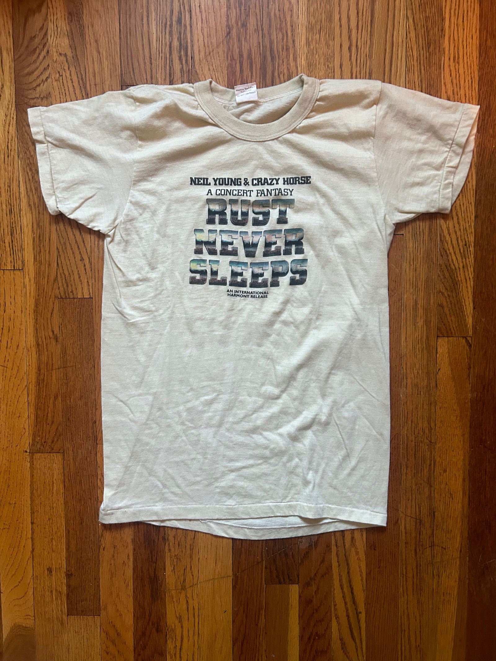1979 Neil Young Rust Never Sleeps Tee Size - Large - LFDW