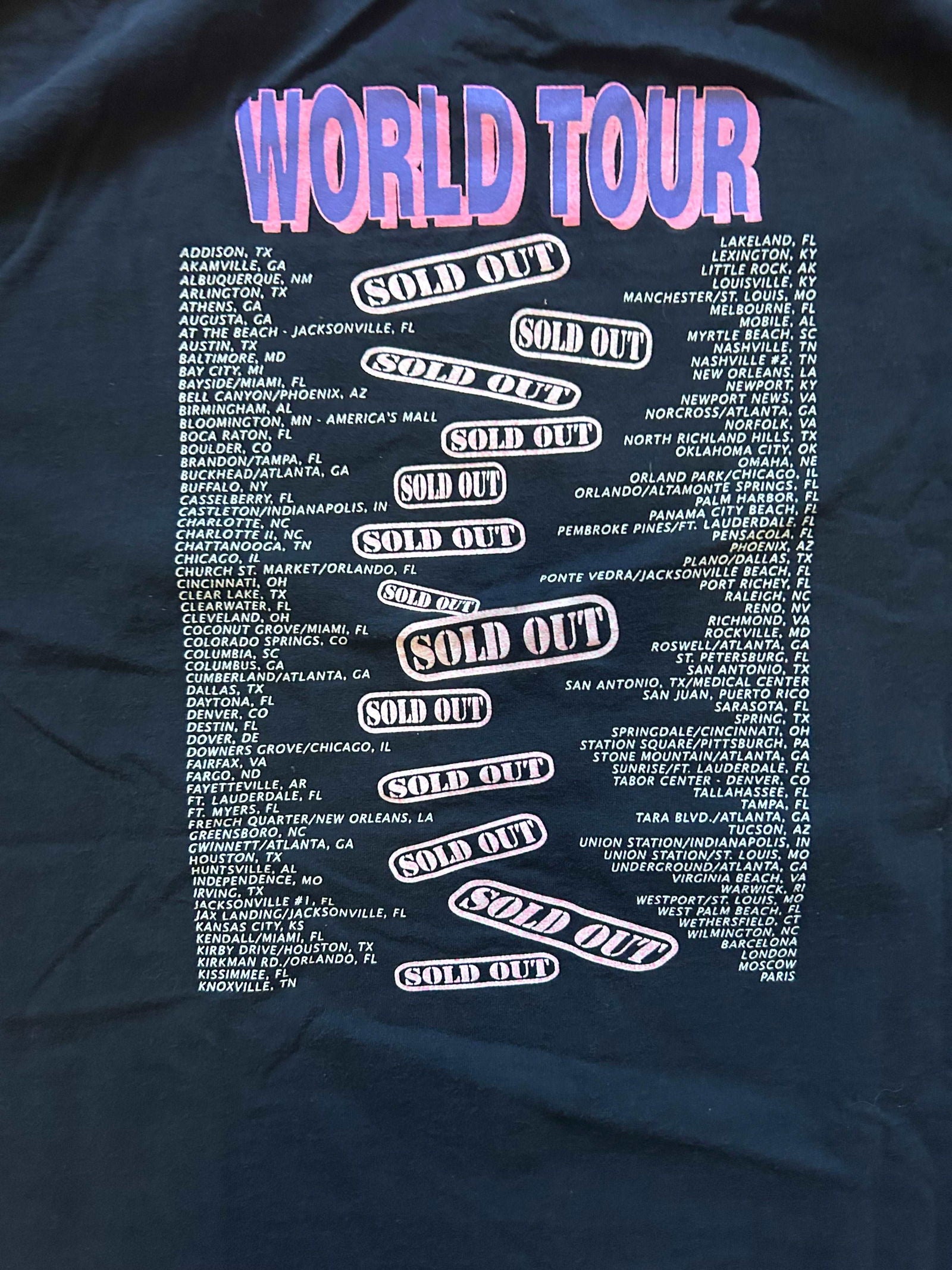 1990s Hooters World Tour Tee Size - XL - LFDW