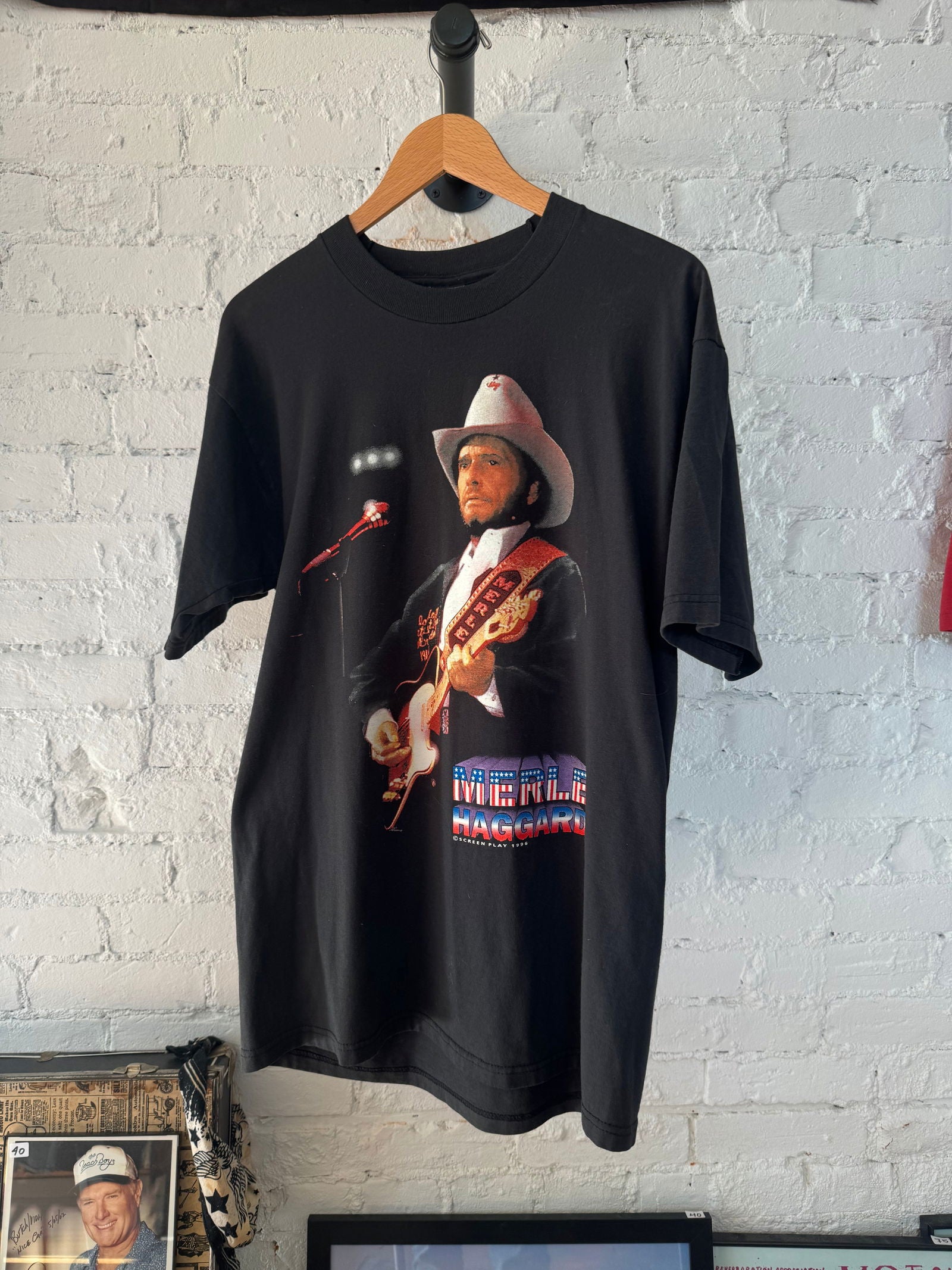1996 Merle Haggard USA Tee Size - L - LFDW