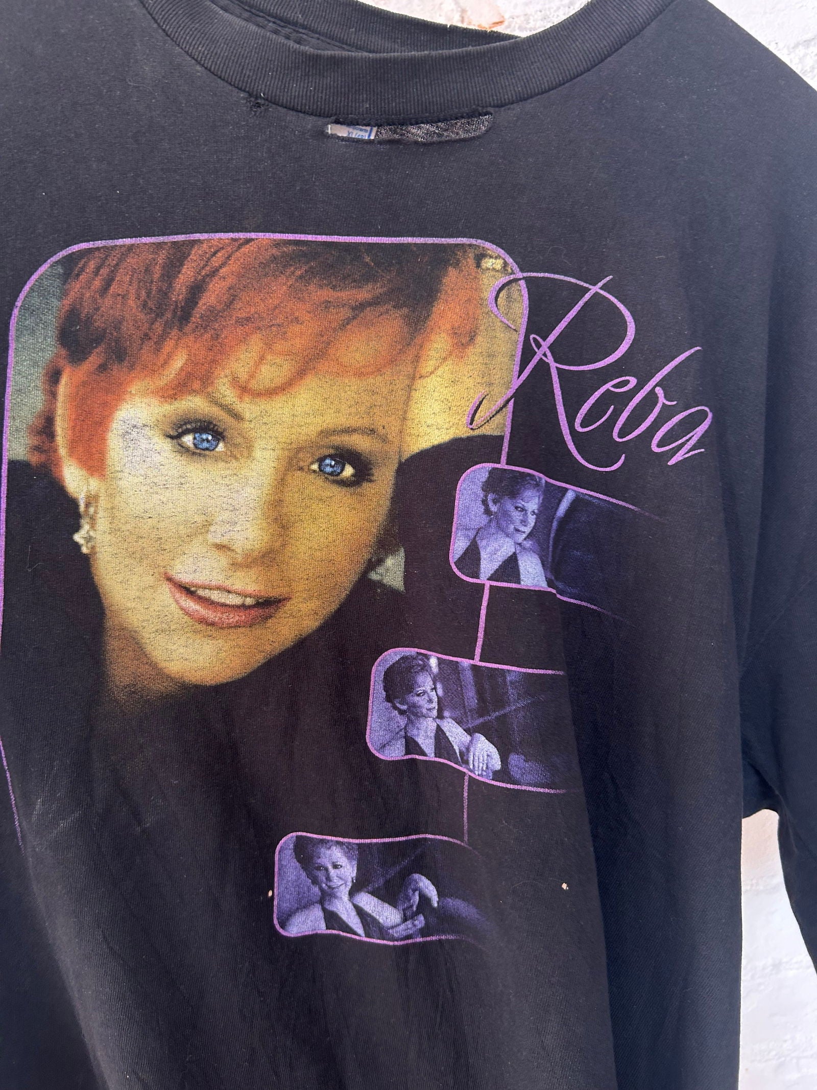 2000 Reba Tour Tee Size - XL - LFDW