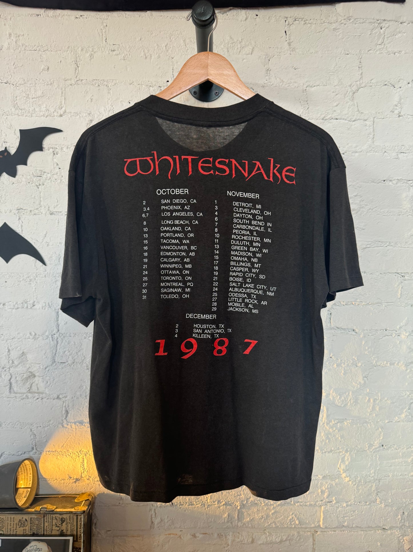 1987 Whitesnake Tour Tee Size - L