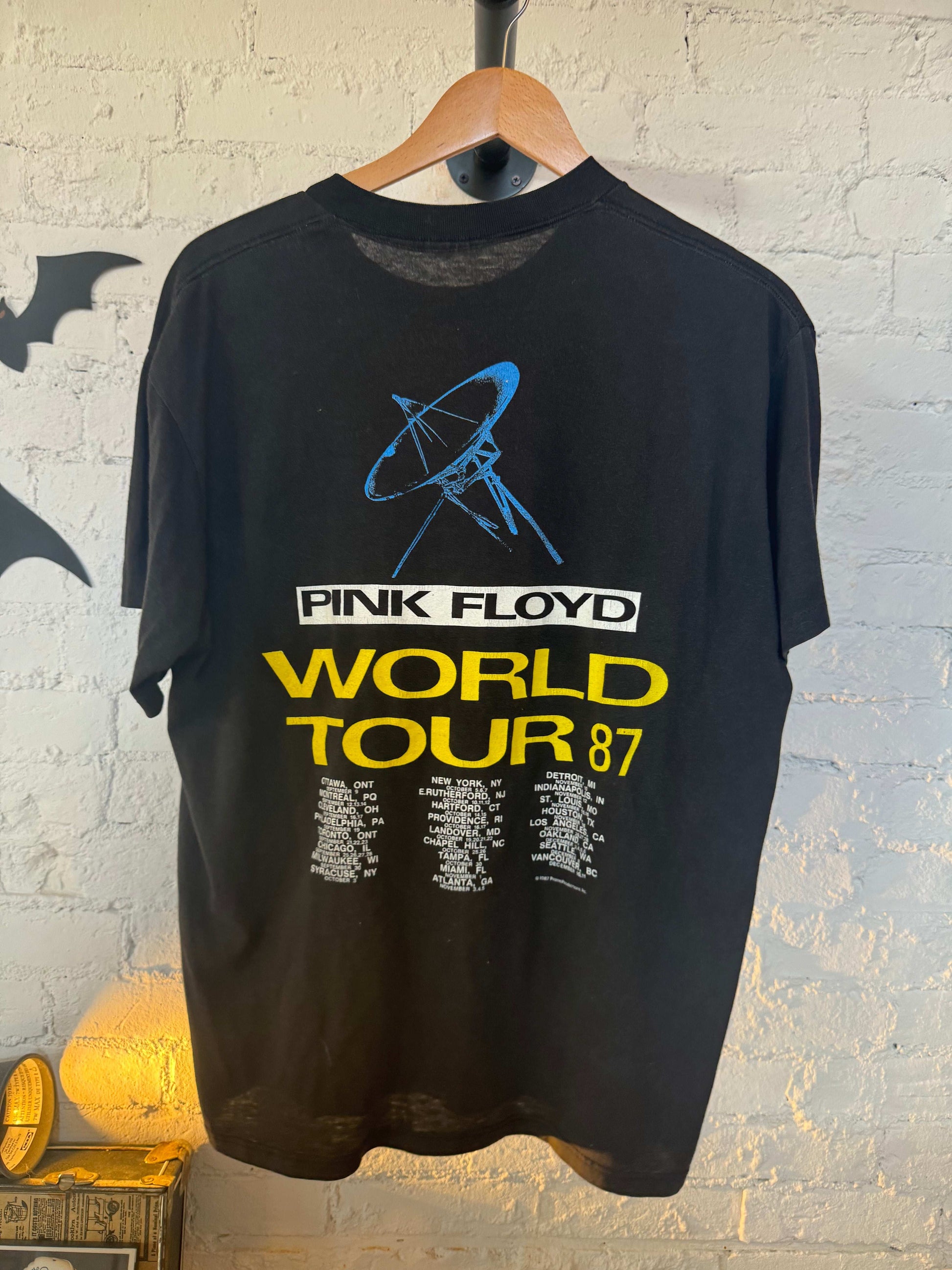 1987 Pink Floyd World Tour Tee Size - L LFDW