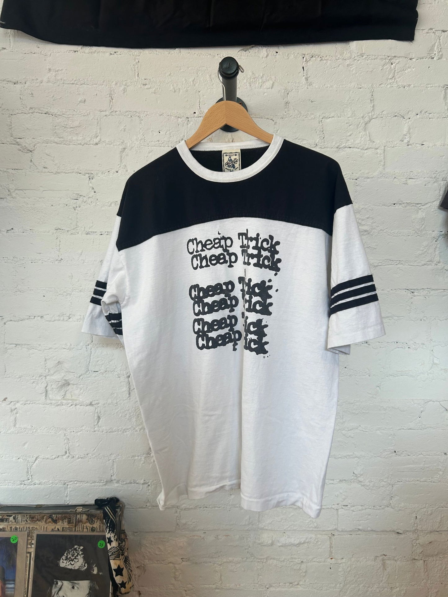 Early 90s Cheap Trick Tee Size - XL - LFDW
