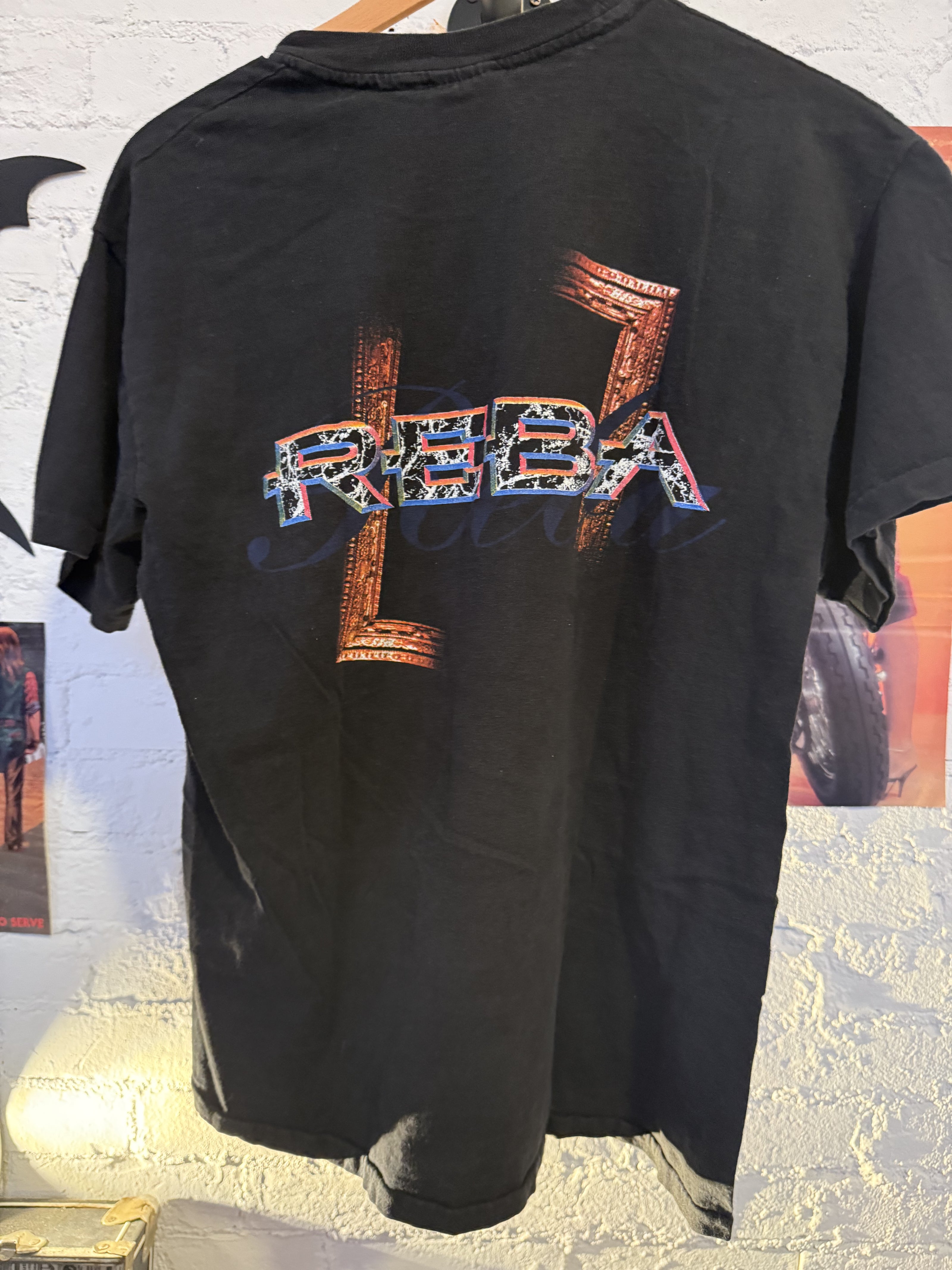 90s Reba Tee Size-XL