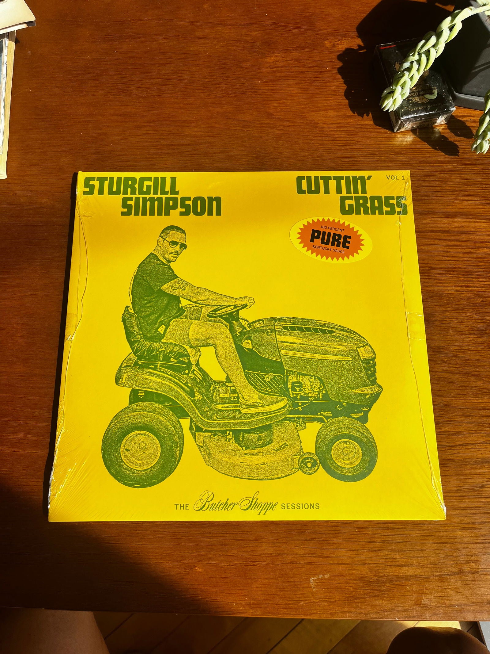 Sturgil Simpson Cuttin’ Grass Record - LFDW