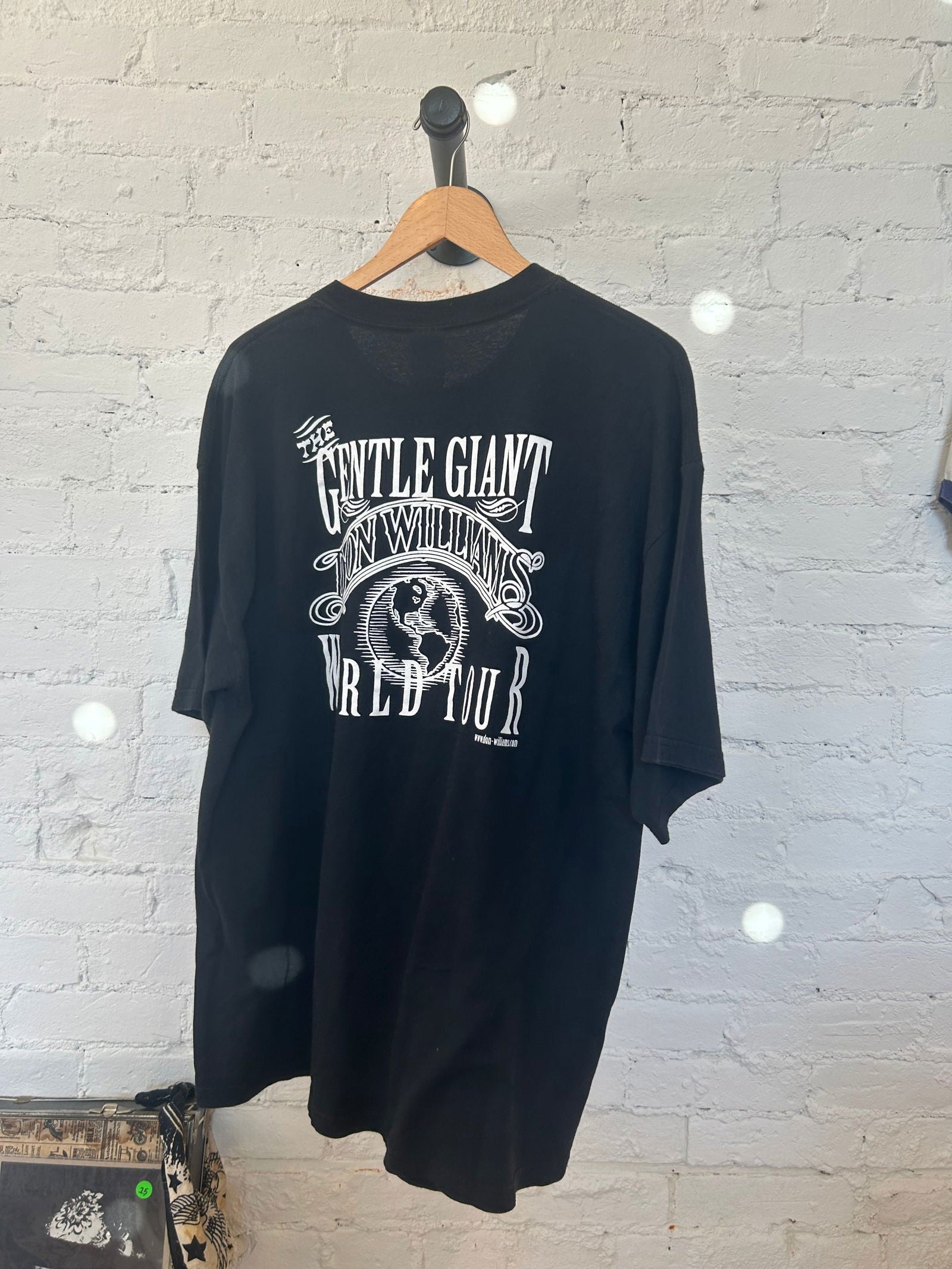 Y2K Don Williams Gentle Giant Tee Size - XL - LFDW