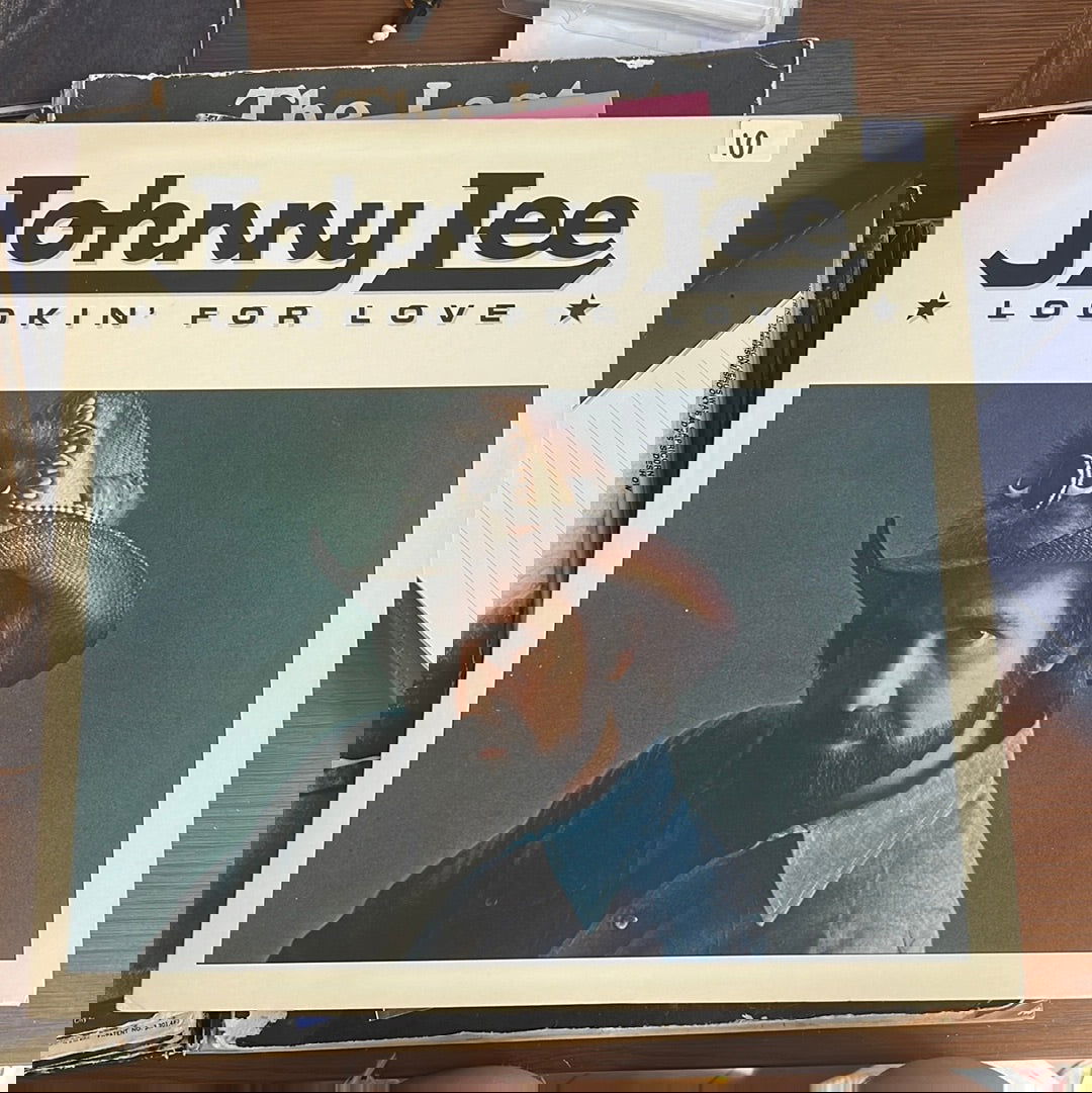 johnny lee lookin for love record - LFDW